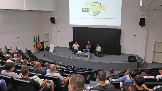 FGF promove curso sobre a construção do futebol e futebolistas do